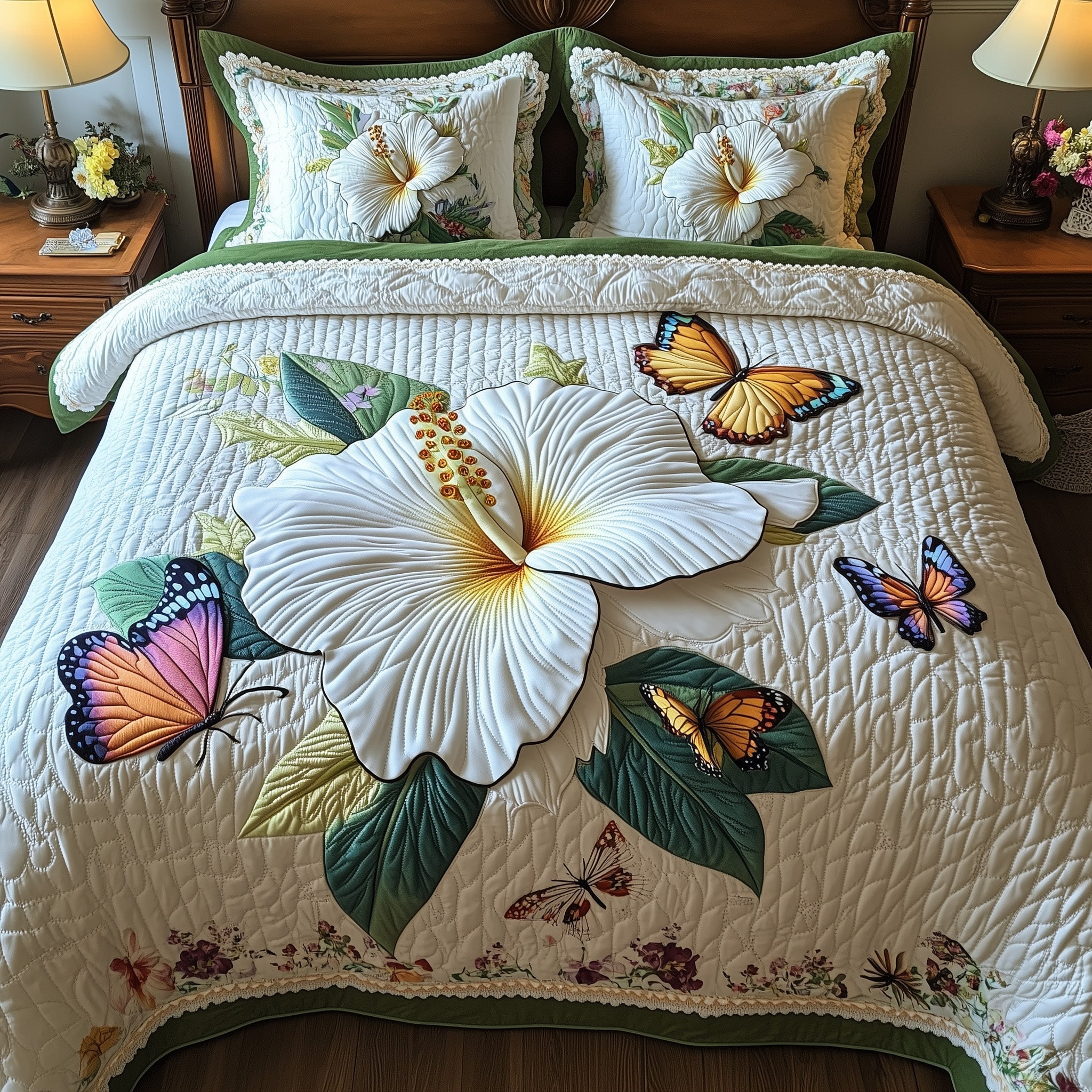Hibiscus Haven 3-Piece Quilted Bedding Set  NCU0TL474