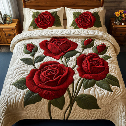 Timeless Scarlet Bloom 3-Piece Quilted Bedding Set GFTOTP5517