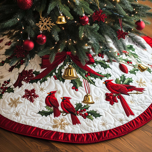 Festive Cardinal Quilted Tree Skirt GFTOHD11513