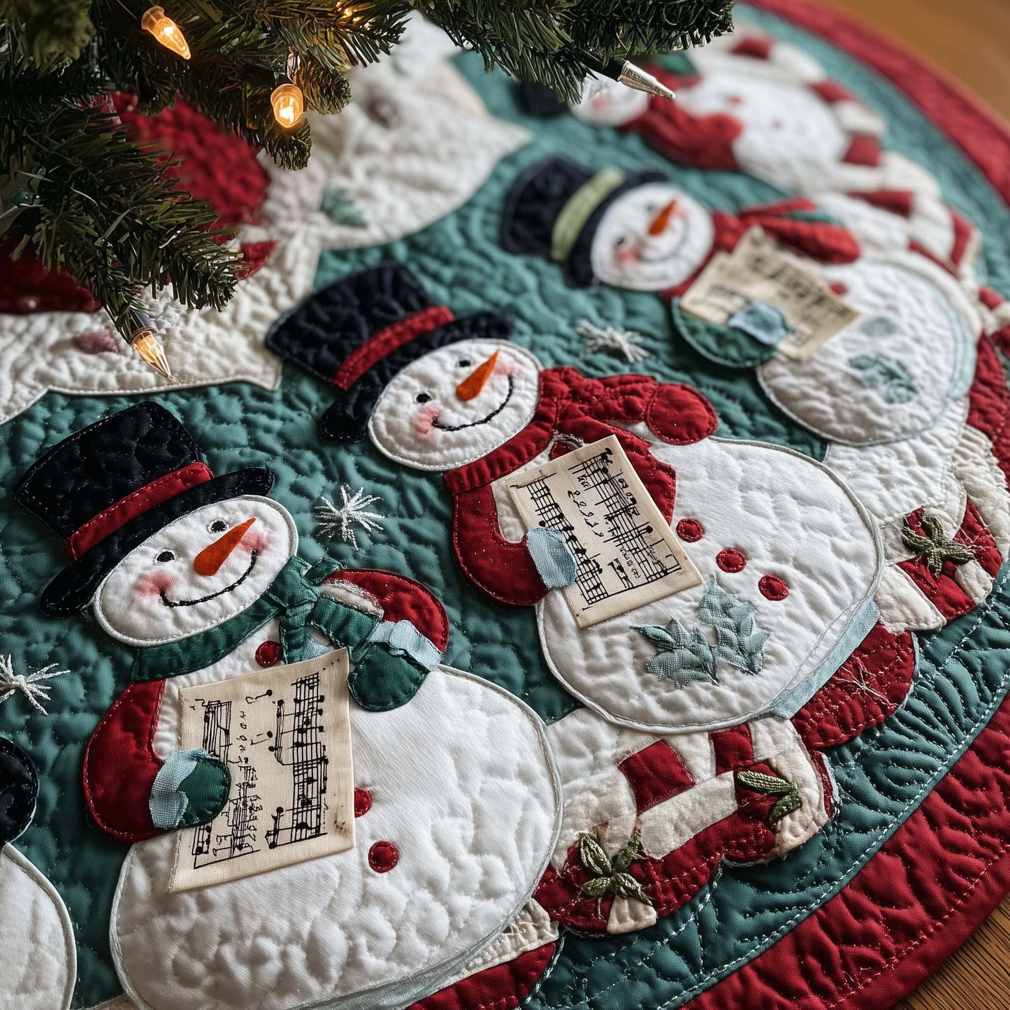 Winter Snowman Delight Quilted Tree Skirt GFTOHD12507