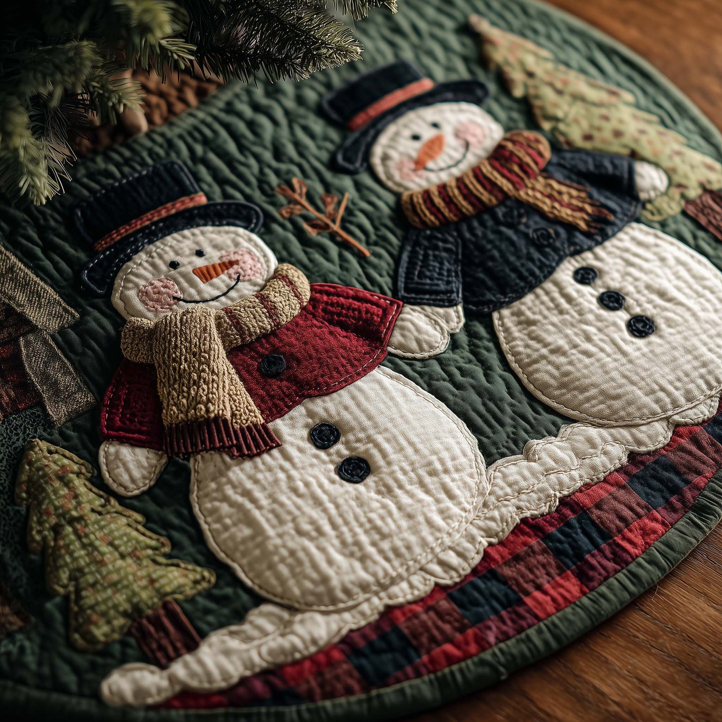 Winter Snowman Delight Quilted Tree Skirt GFTOHD12511