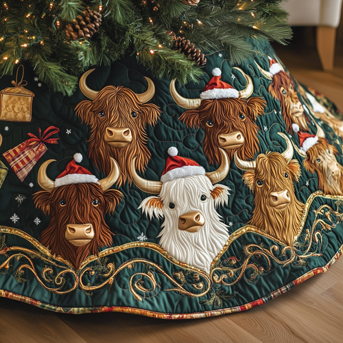 Christmas Highland Cow Quilted Tree Skirt GFTOHD1339
