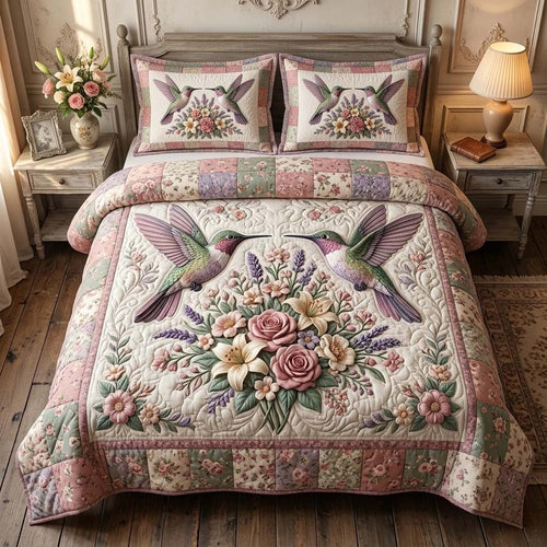Blush Humming 3-Piece Quilted Bedding Set GFTOHD14690