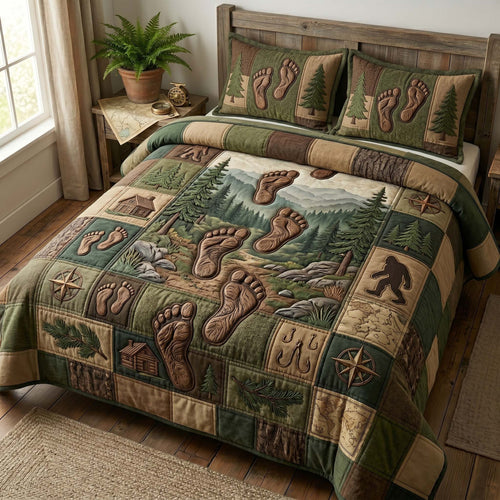 Footprint Trail 3-Piece Quilted Bedding Set GFTOHD14975