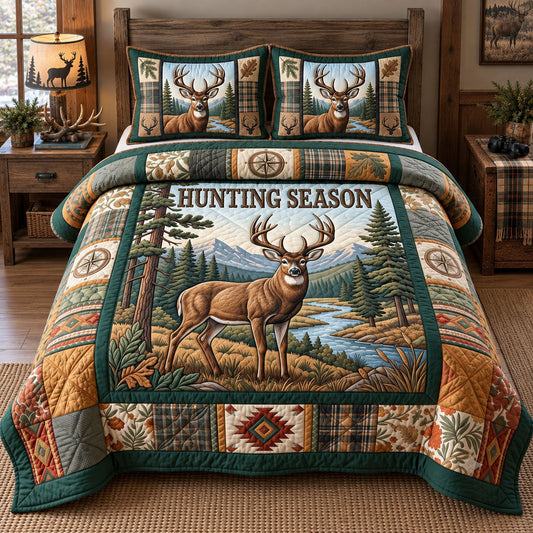 Hunting Season Buck 3-Piece Quilted Bedding Set GFTOHNL3611