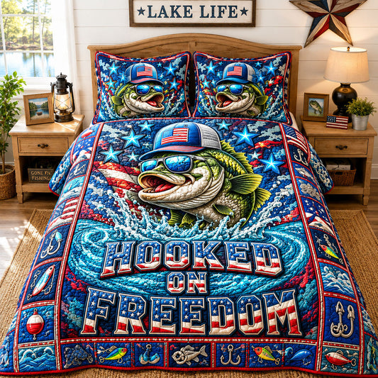 Fireworks Bass Hooked On Freedom 3-Piece Quilted Bedding Set GFTOHNL831