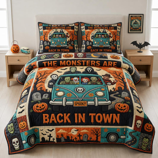 Halloween Town 3-Piece Quilted Bedding Set GFTOLAN1438