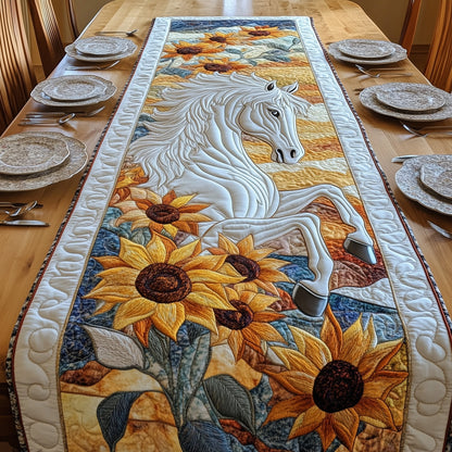 Horse Quilted Table Runner GFTOMA083