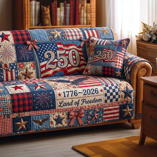 Heritage Stars Quilted Sofa Cover GFTOMA11482