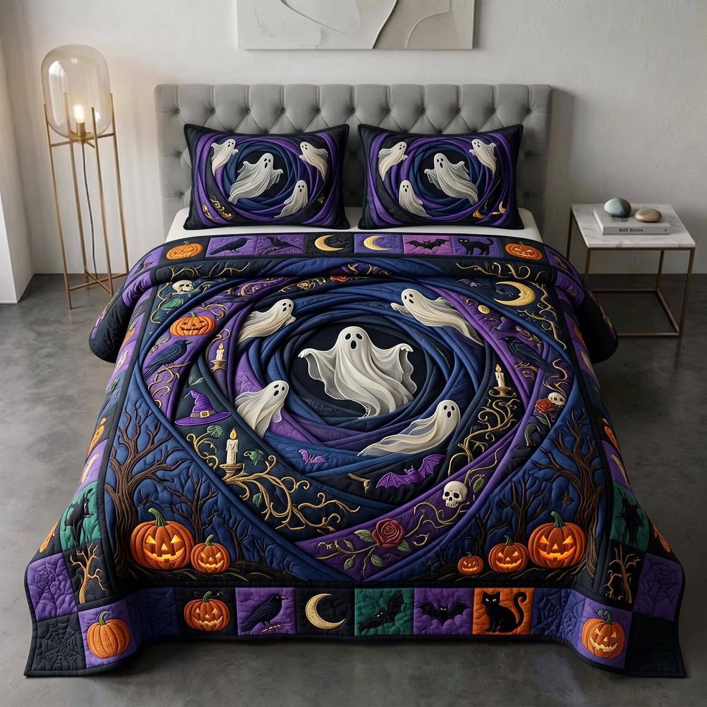 Ghostly Charm 3-Piece Quilted Bedding Set GFTOMA12727