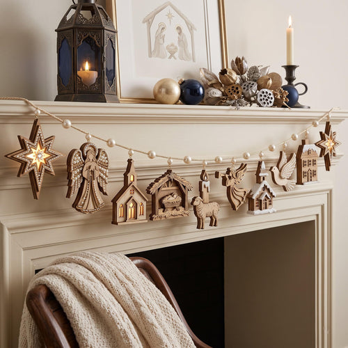 Nativity Custom Shape Wooden Garland GFTOMA14362