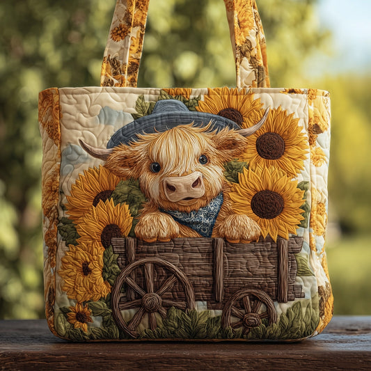 Highland Cow Quilted Tote Bag GFTOMA3068