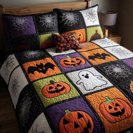 Halloween Patchwork 3-Piece Quilted Bedding Set GFTOMA4045