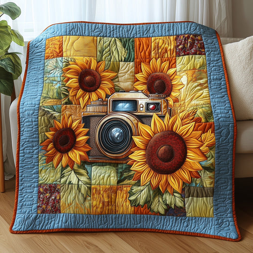 Vintage Camera Quilted Blanket GFTONL2909