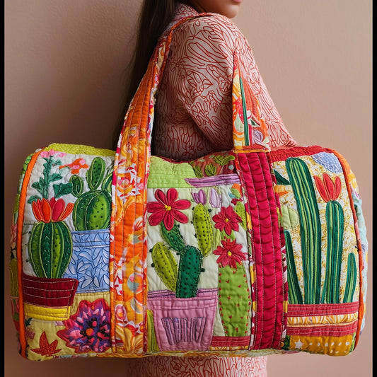 Cactus Charm Quilted Duffle Bag GFTONL5082