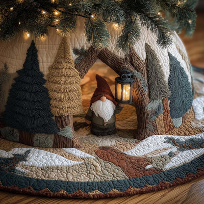 Friendly Holiday Gnome Quilted Tree Skirt GFTONL7248