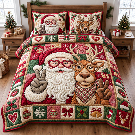 Cute Santa Reindeer 3-Piece Quilted Bedding Set GFTOPND2600