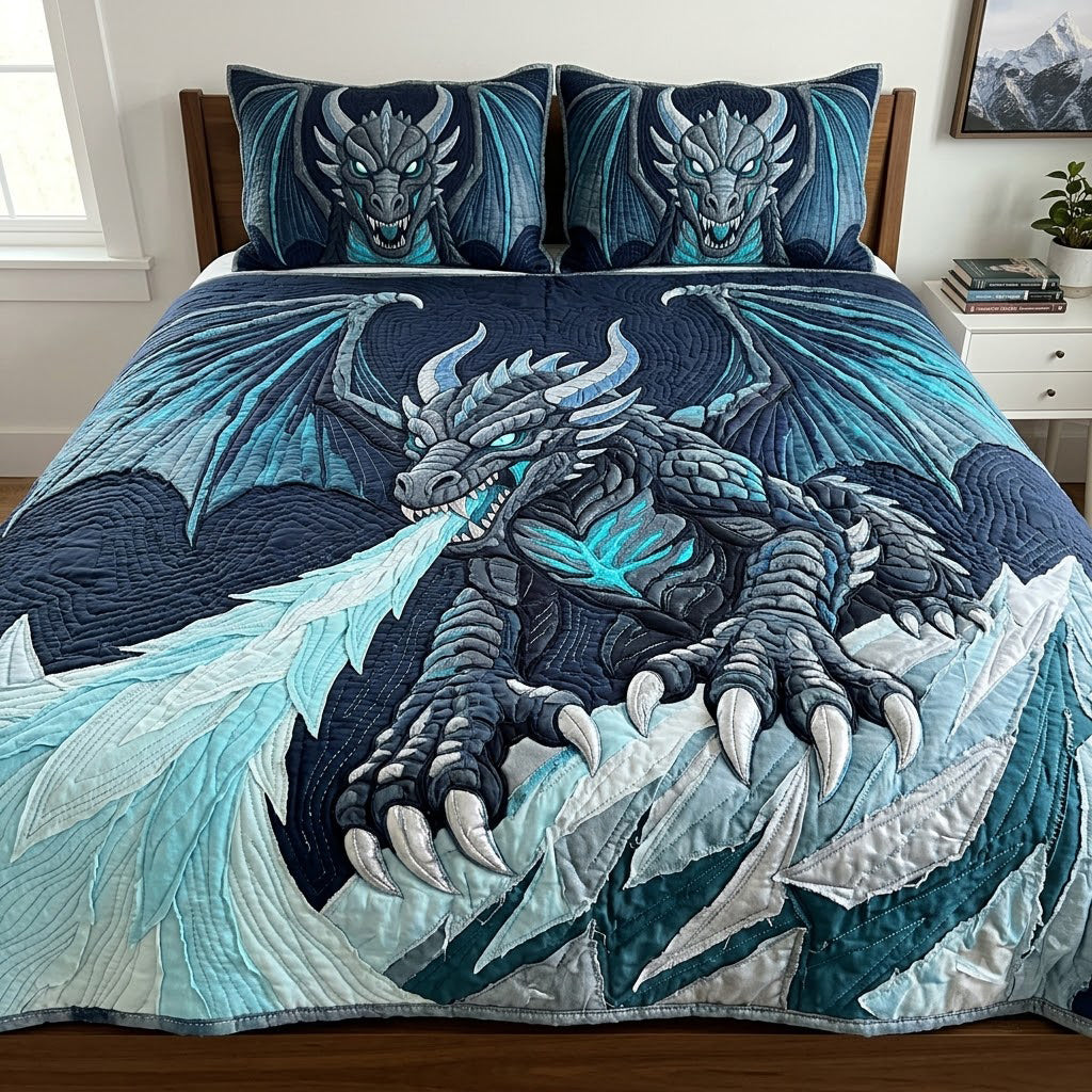 The Ice Claw Lunge 3-Piece Quilted Bedding Set GFTOPND4030