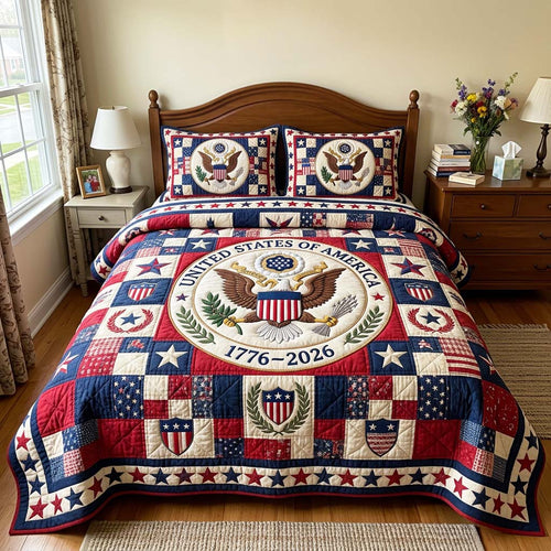 Eagle Crest 3-Piece Quilted Bedding Set GFTOQM4625