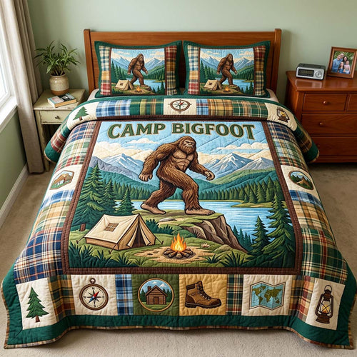 Lake Bigfoot 3-Piece Quilted Bedding Set GFTOQM4748