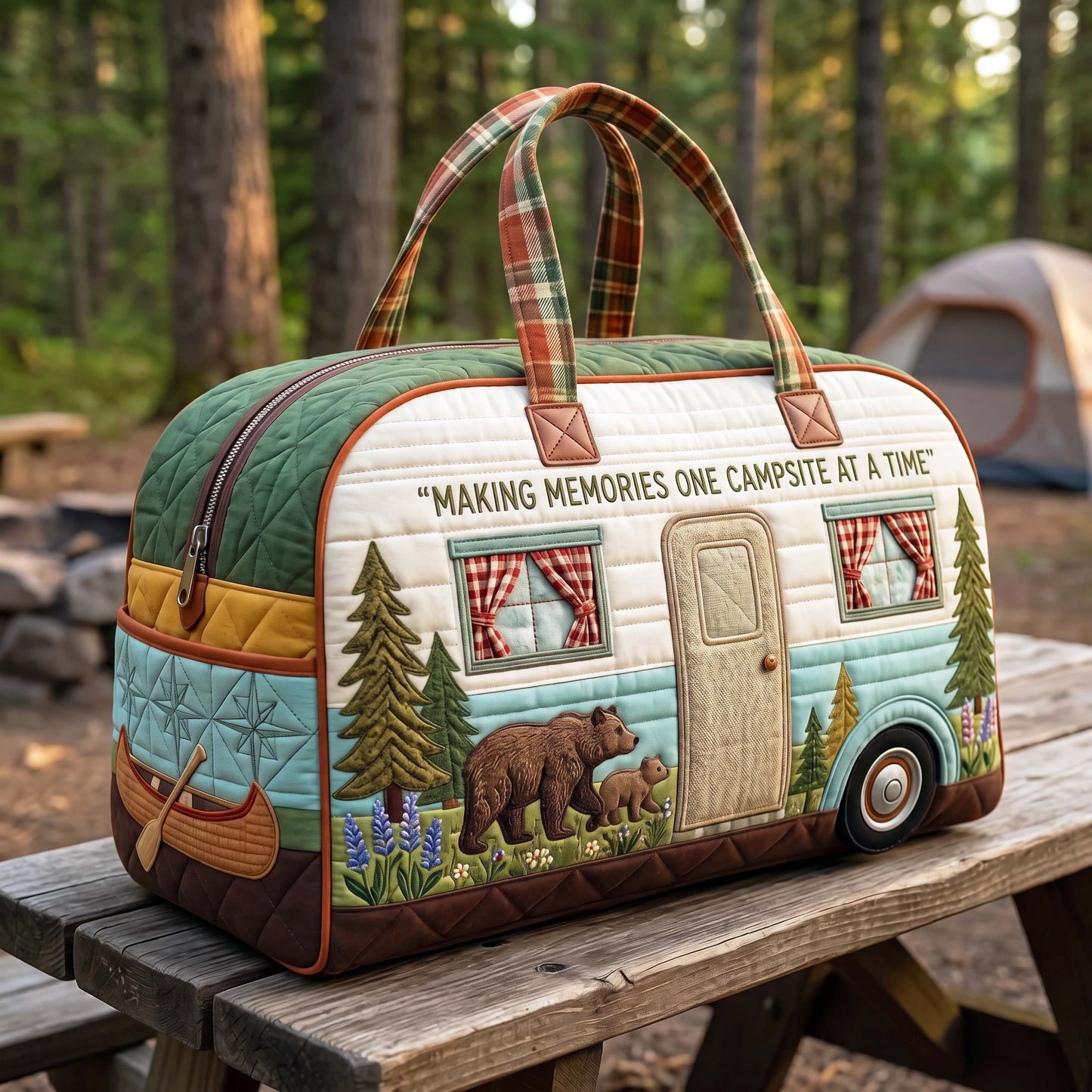 Bear Retreat Quilted Duffle Bag GFTOQM4892