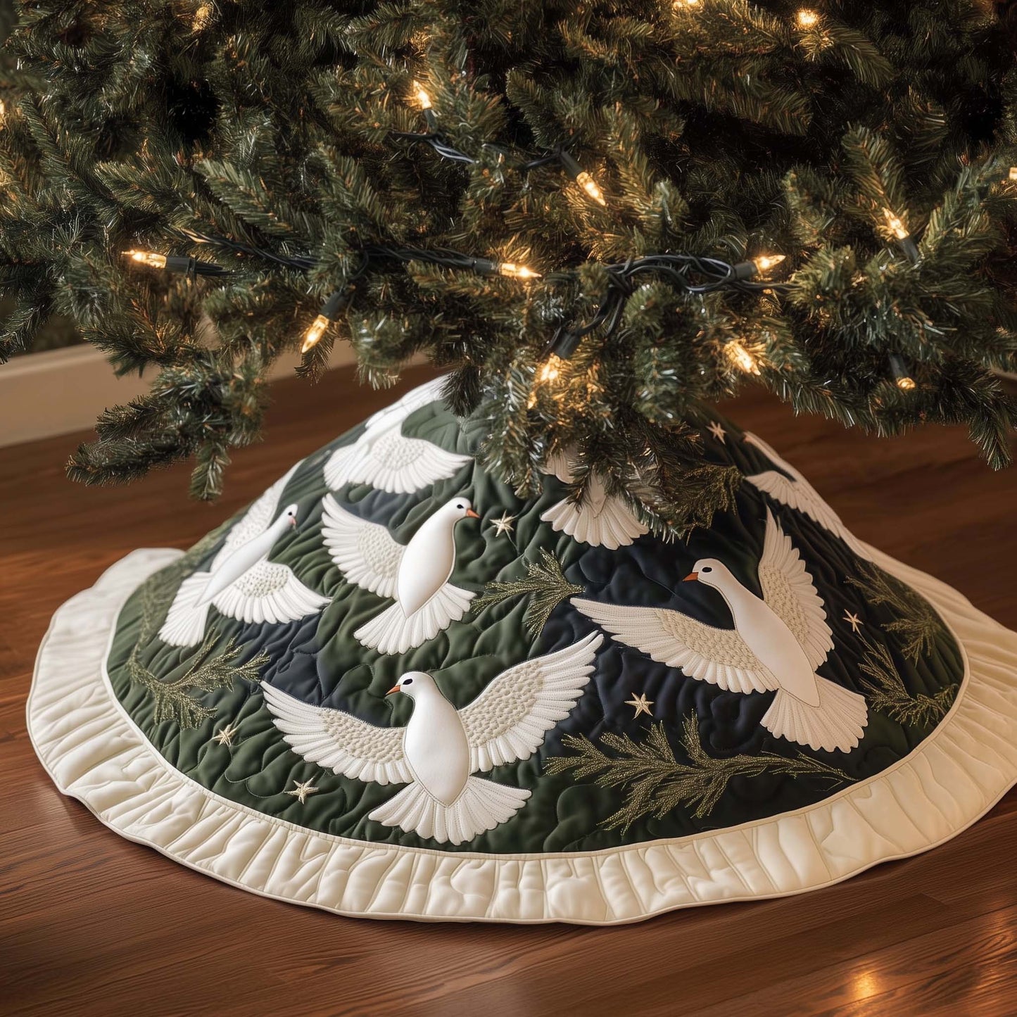 Snow Dove Quilted Tree Skirt GFTOTG1496