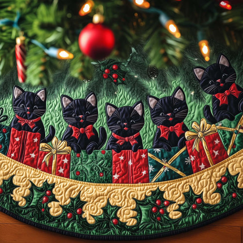 Black Cat Quilted Tree Skirt GFTOTG2018