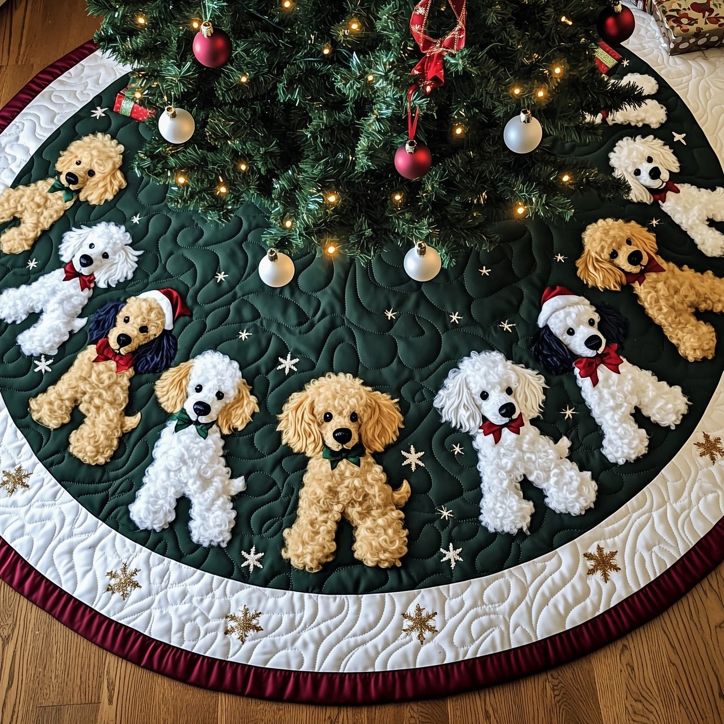 Adorable Poodle Quilted Tree Skirt GFTOTG723