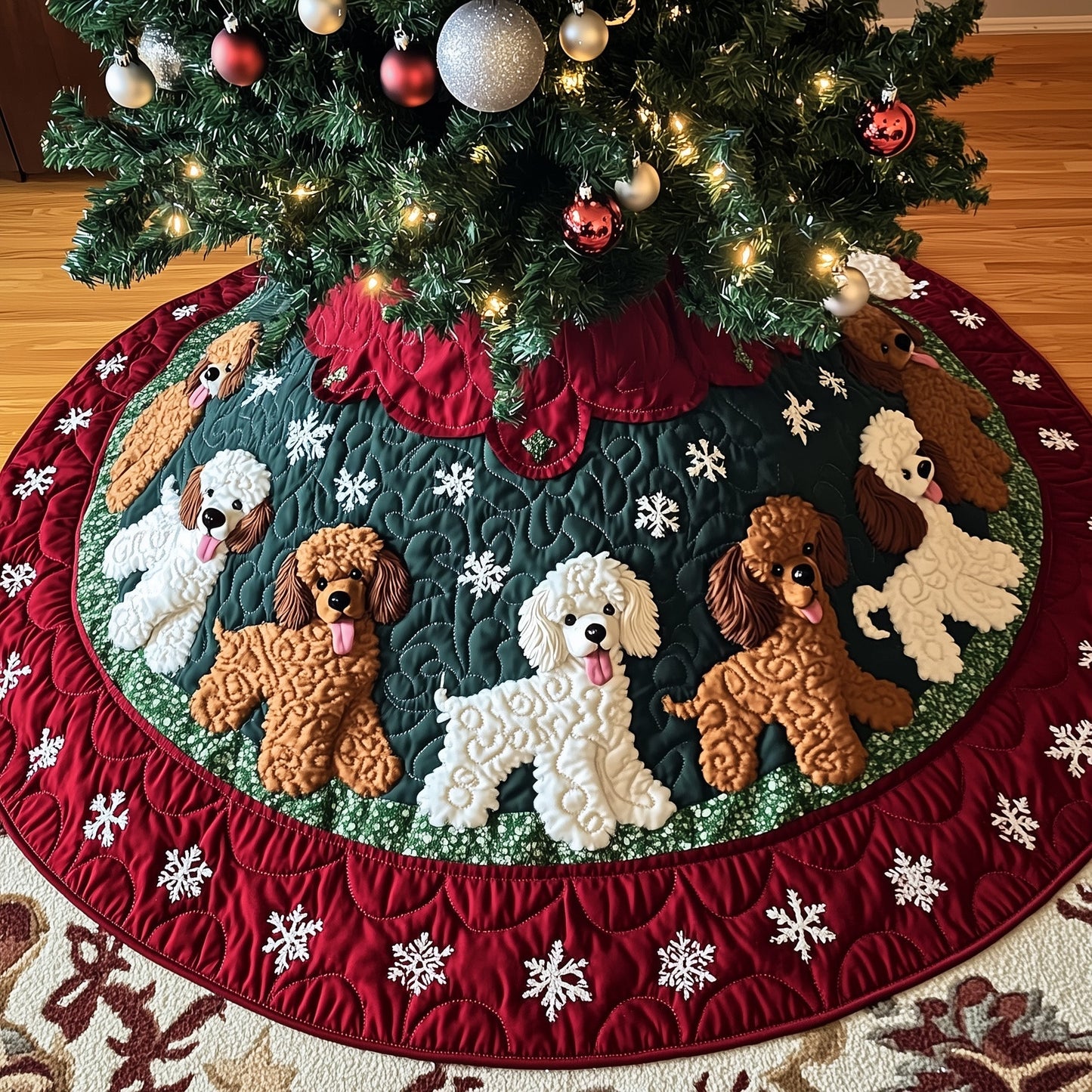 Adorable Poodle Quilted Tree Skirt GFTOTG724