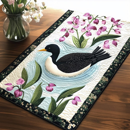 Loon Quilted Table Runner GFTOTL3092