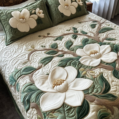 Elegant Blooming Magnolia 3-Piece Quilted Bedding Set GFTOTL3344