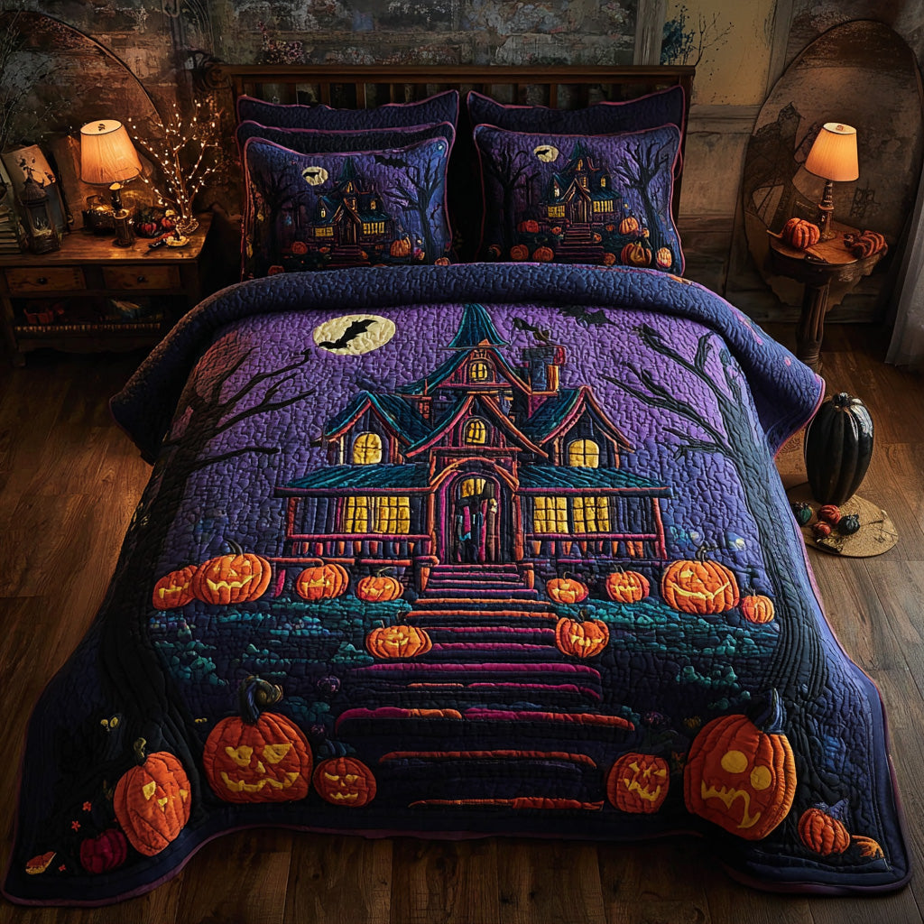 Midnight Manor 3-Piece Quilted Bedding Set GFTOTP11542
