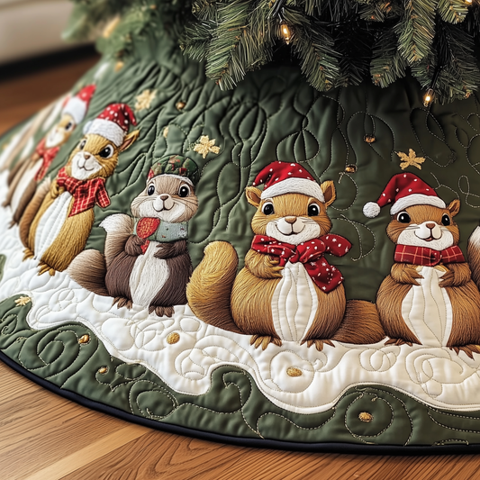 Festive Squirrel Quilted Tree Skirt GFTOTP1379