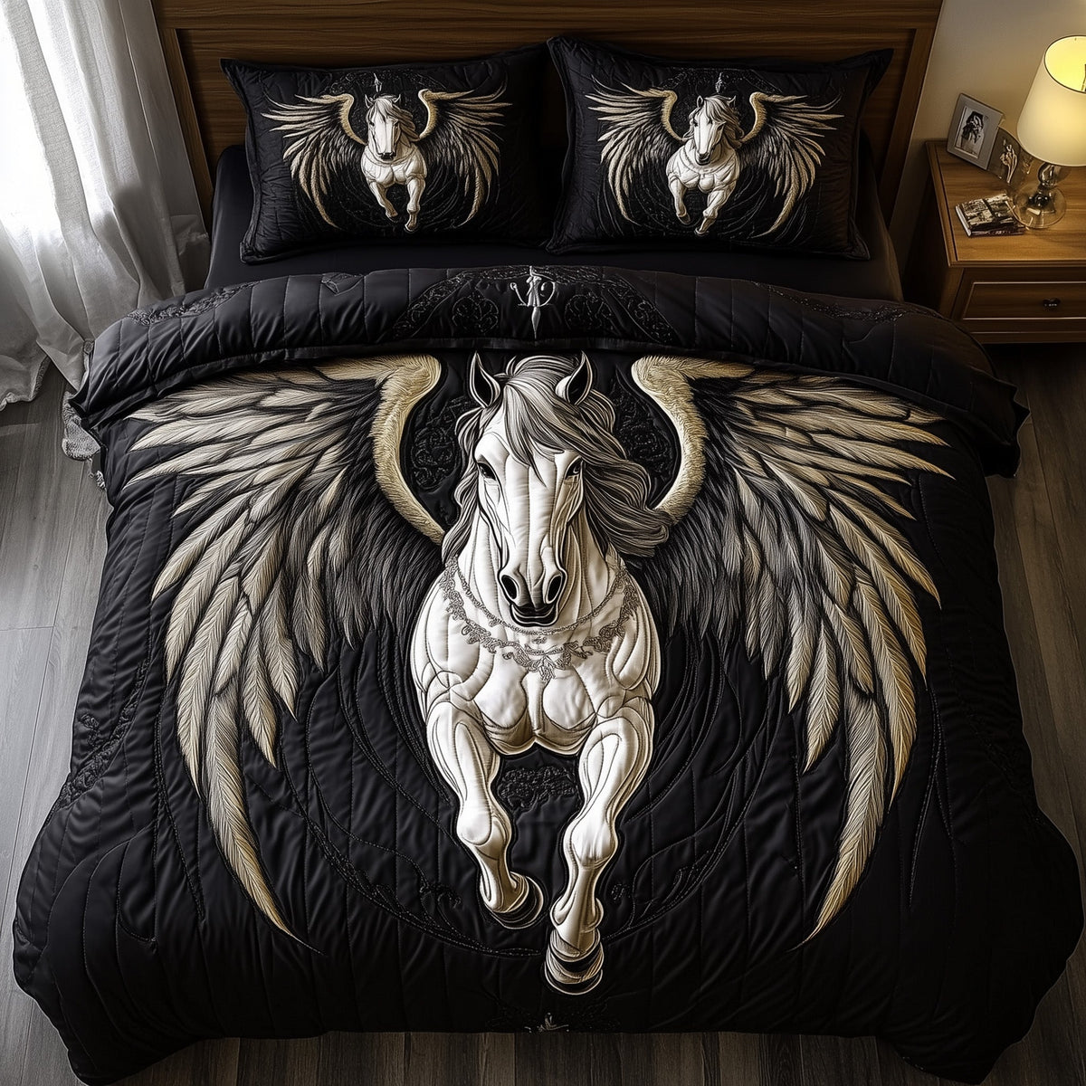 Elegant White Horse 3-Piece Quilted Bedding Set GFTOTP8457