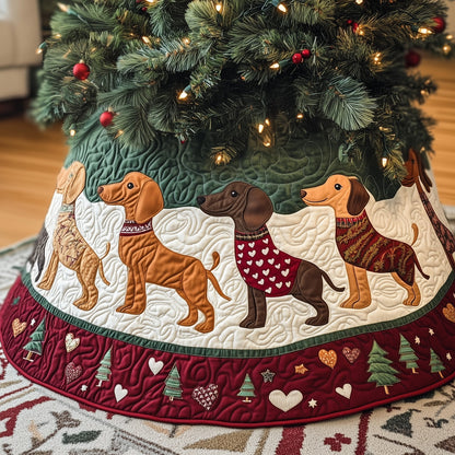 Adorable Dachshund Quilted Tree Skirt GFTOYC626